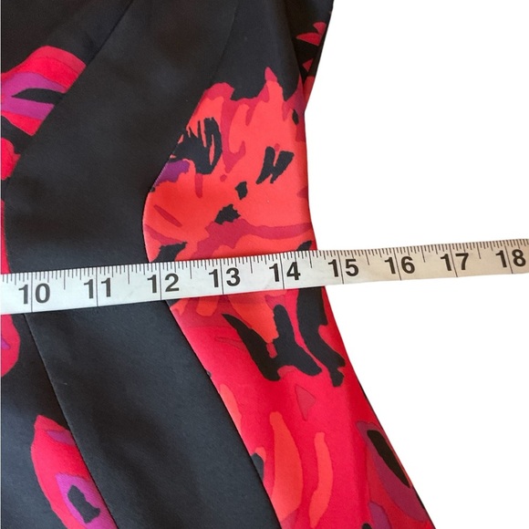 Brand: Sangria, size 4, floral - Picture 5 of 7